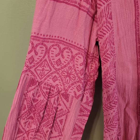 Bob Womens Top V Neck Pullover Size Large Boho Artsy Aztec Fuschia Pink - Picture 4 of 9